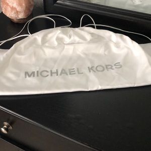 MK official purse preservation bag